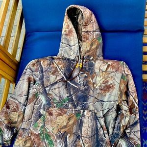 UnderArmour men’s hoodie in RealTree camouflage.